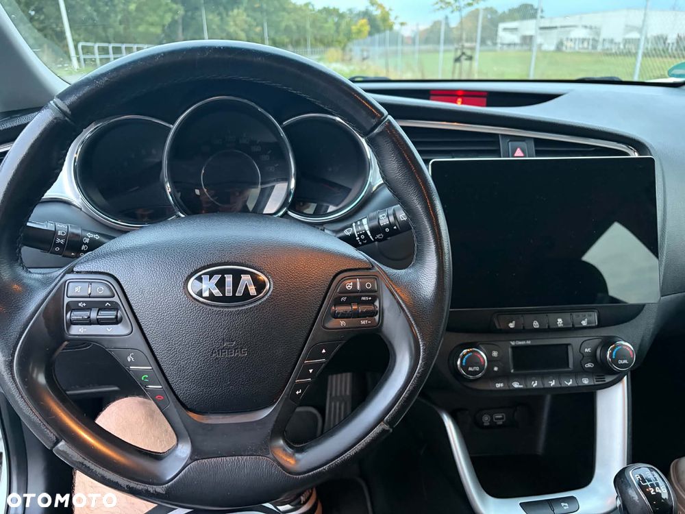 Kia Ceed 1.6 CRDi L - 16