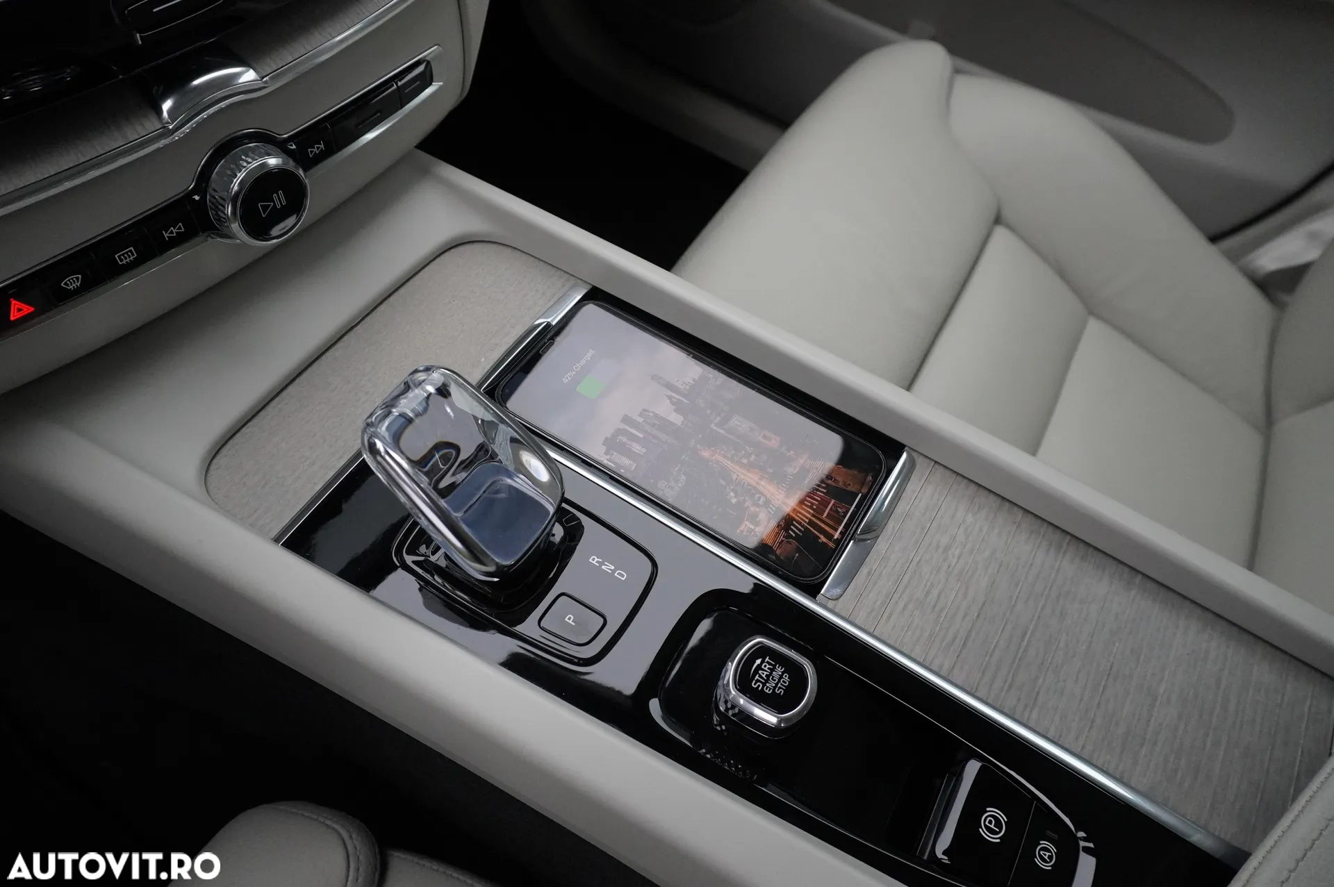 Volvo XC 60 T6 AWD Recharge Geartronic Inscription - 22