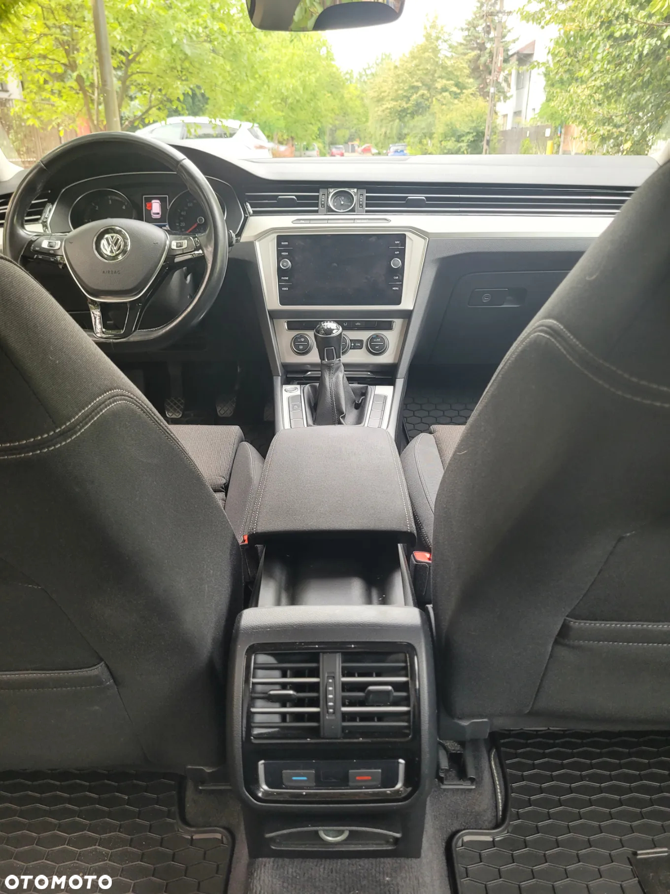Volkswagen Passat 2.0 TDI BMT Comfortline - 6