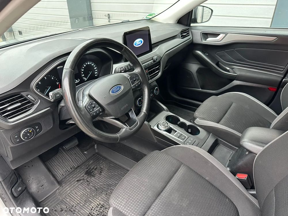 Ford Focus - 7