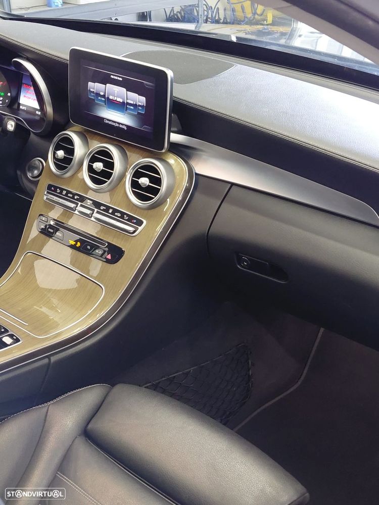 Mercedes-Benz C 350 - 36