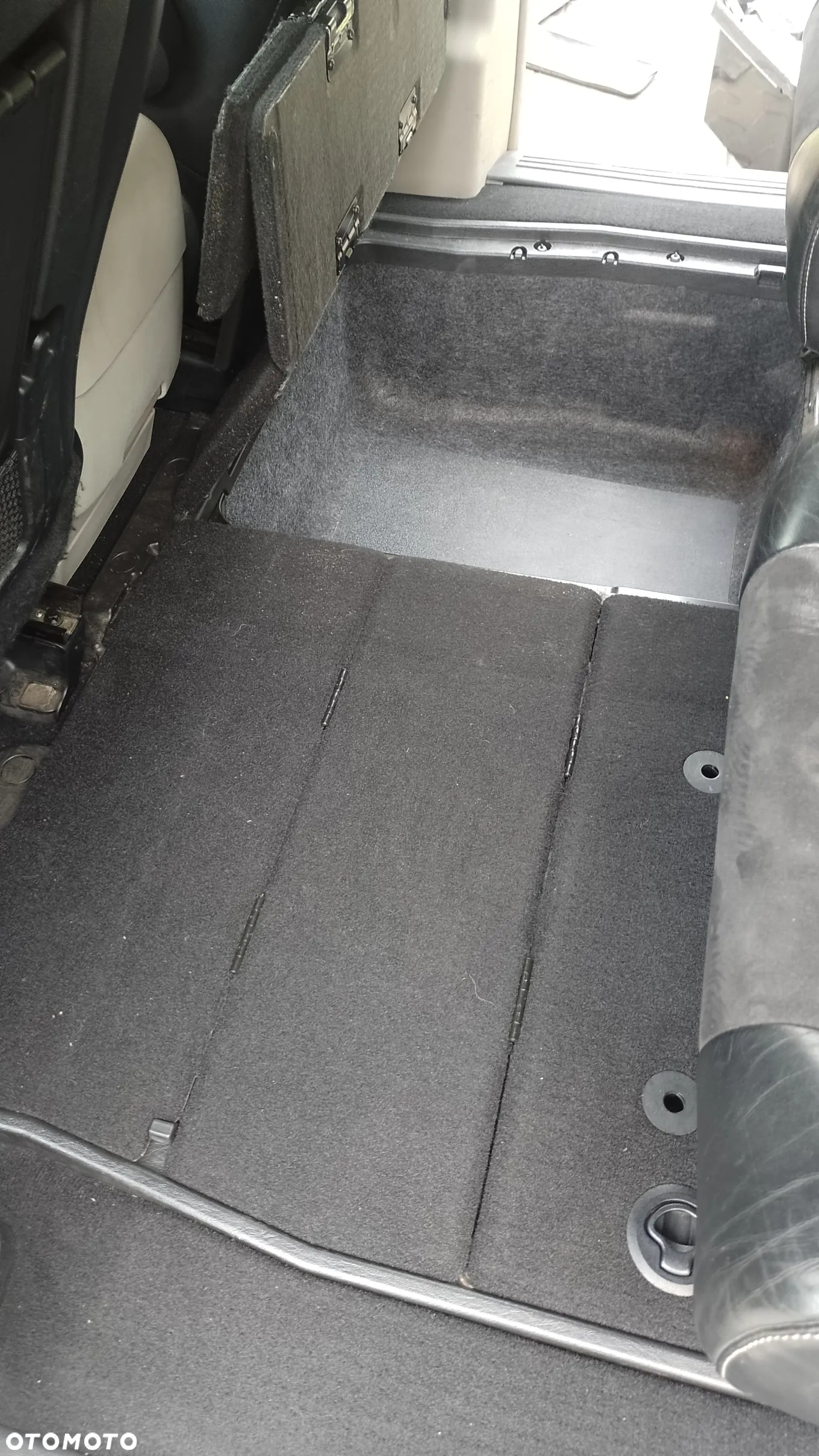 Lancia Voyager 3.6 Platinum - 22
