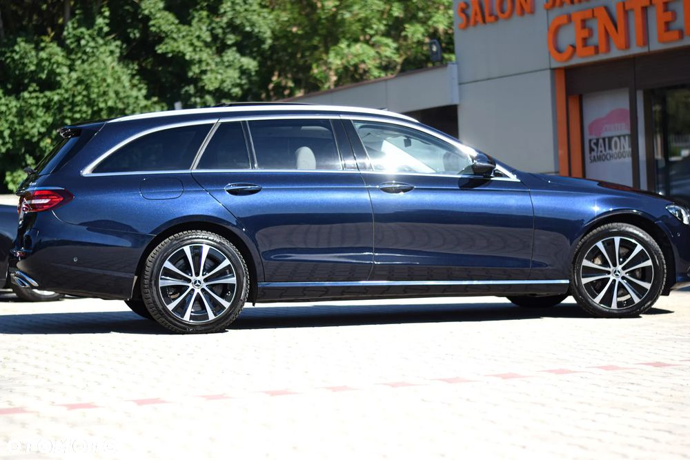 Mercedes-Benz Klasa E 300 de 9G-TRONIC Avantgarde - 31