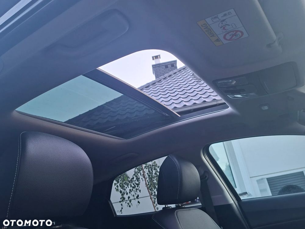 Kia XCeed - 12