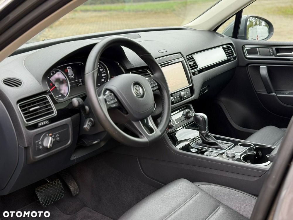 Volkswagen Touareg - 18
