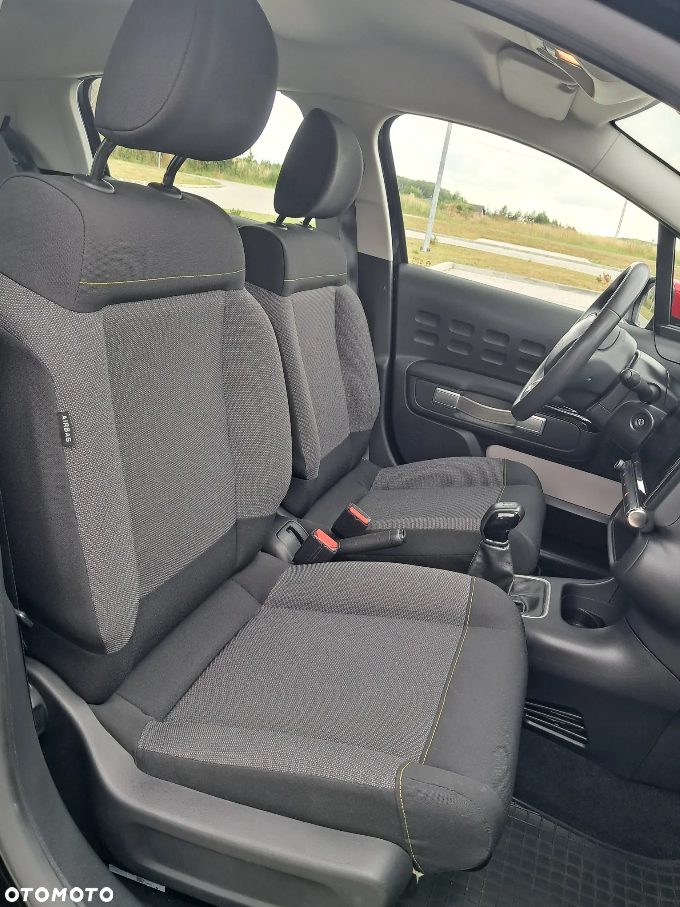 Citroën C3 1.2 PureTech Shine - 18