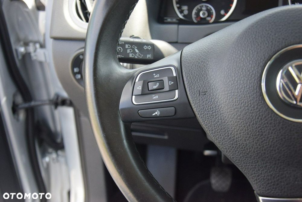 Volkswagen Tiguan 2.0 TDI DPF BlueMotion Technology Sport & Style - 40