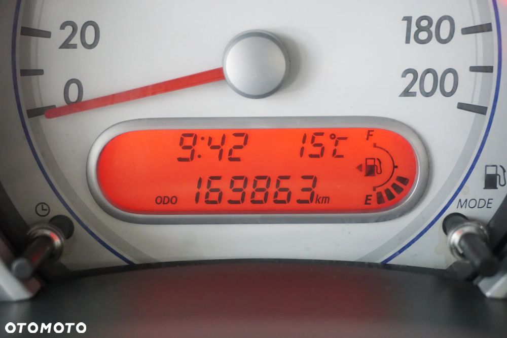 Suzuki Splash 1.0 Comfort - 26