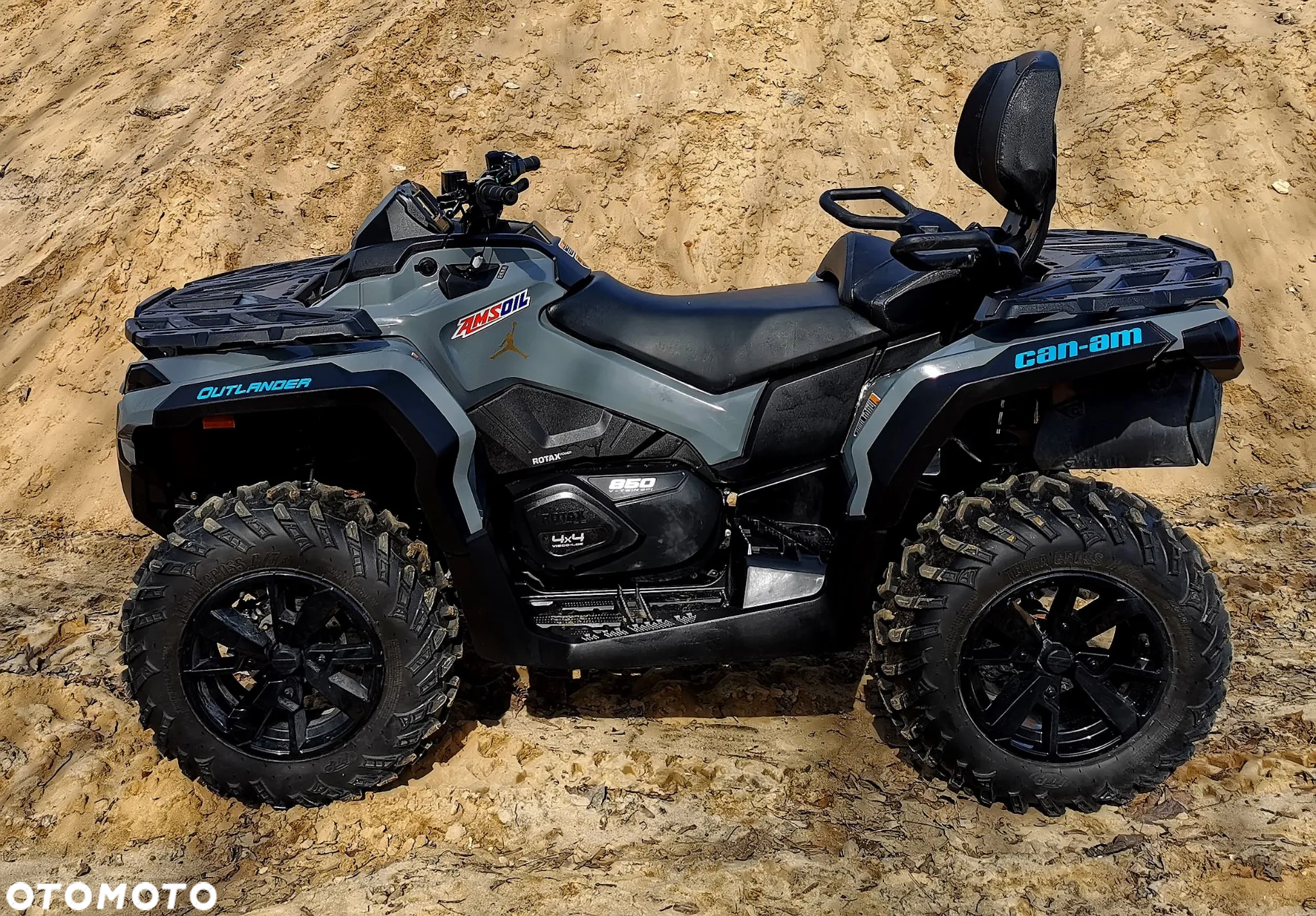 Can-Am Outlander Max - 16