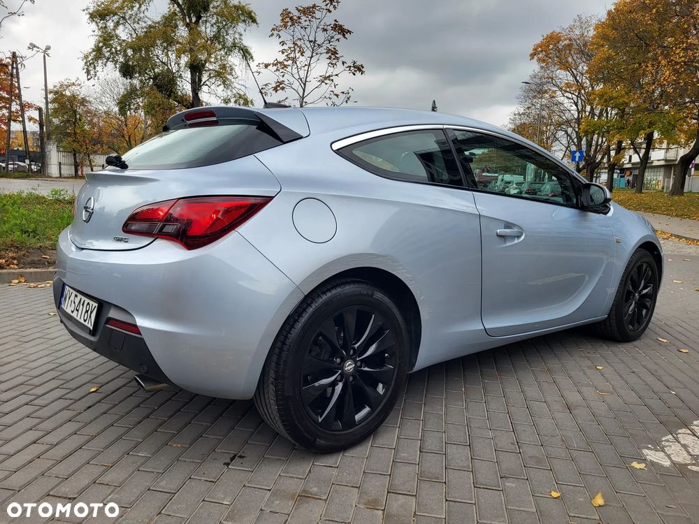 Opel Astra IV GTC 1.6 T SIDI Sport S&S EU6 - 26