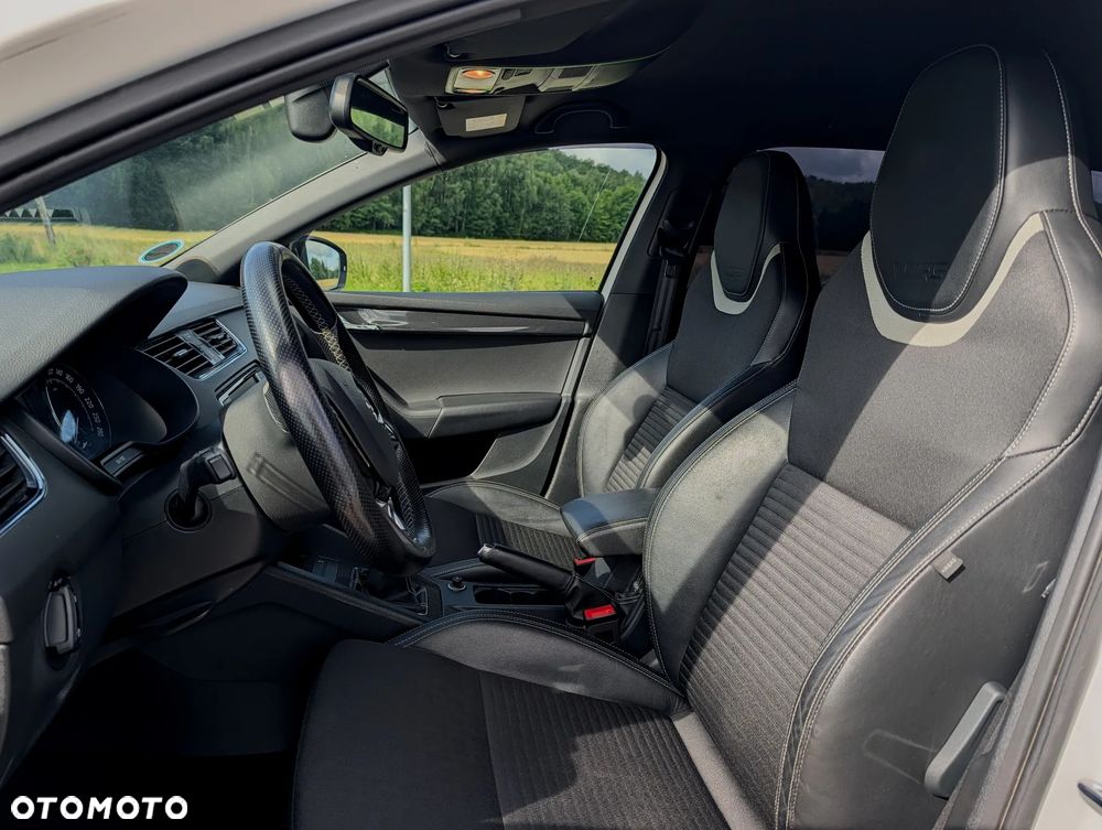 Skoda Octavia 2.0 TDI RS - 12