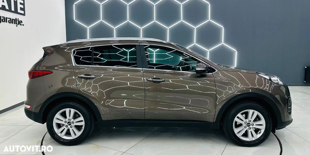 Kia Sportage 1.6 GDI 2WD DREAM-TEAM EDITION - 38