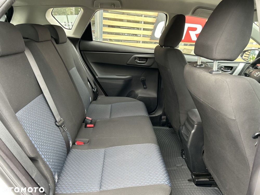 Toyota Auris 1.33 VVT-i Active - 18