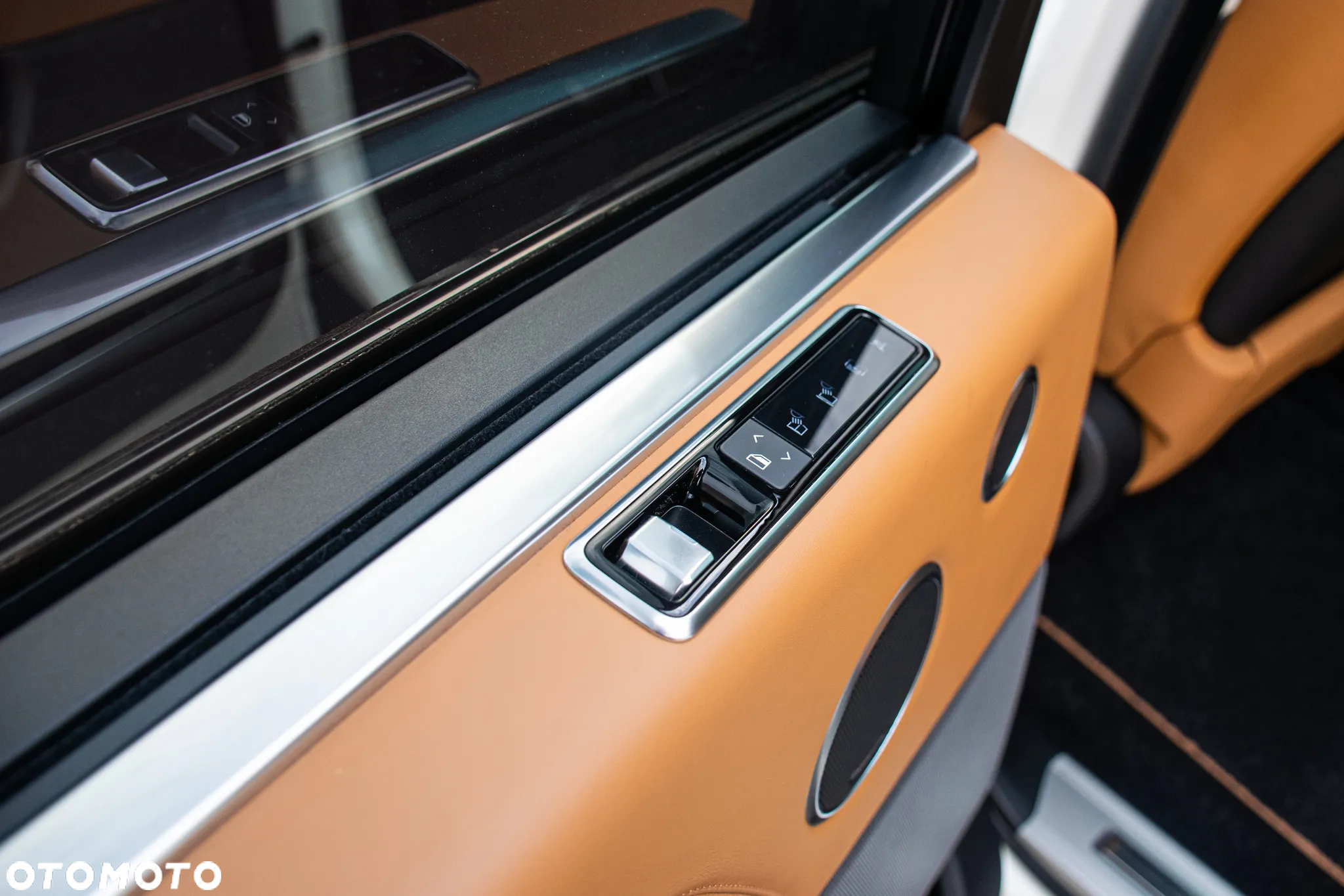 Land Rover Range Rover 3.0 I6 LWB Vogue - 34