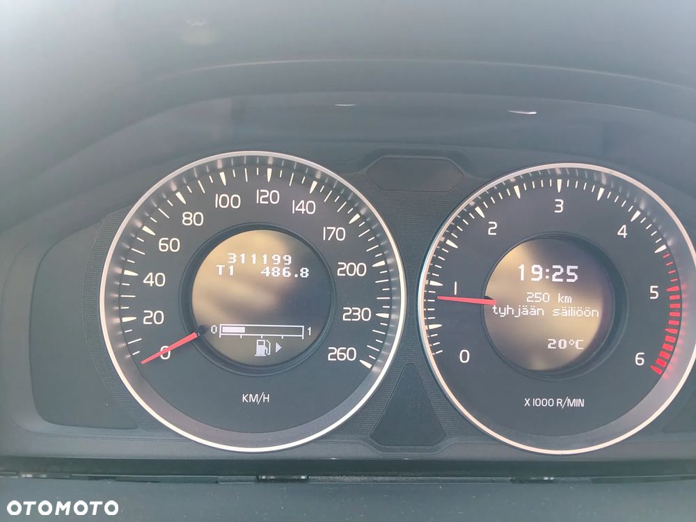 Volvo V60 D2 Summum - 14