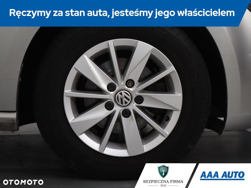 Volkswagen Golf - 16