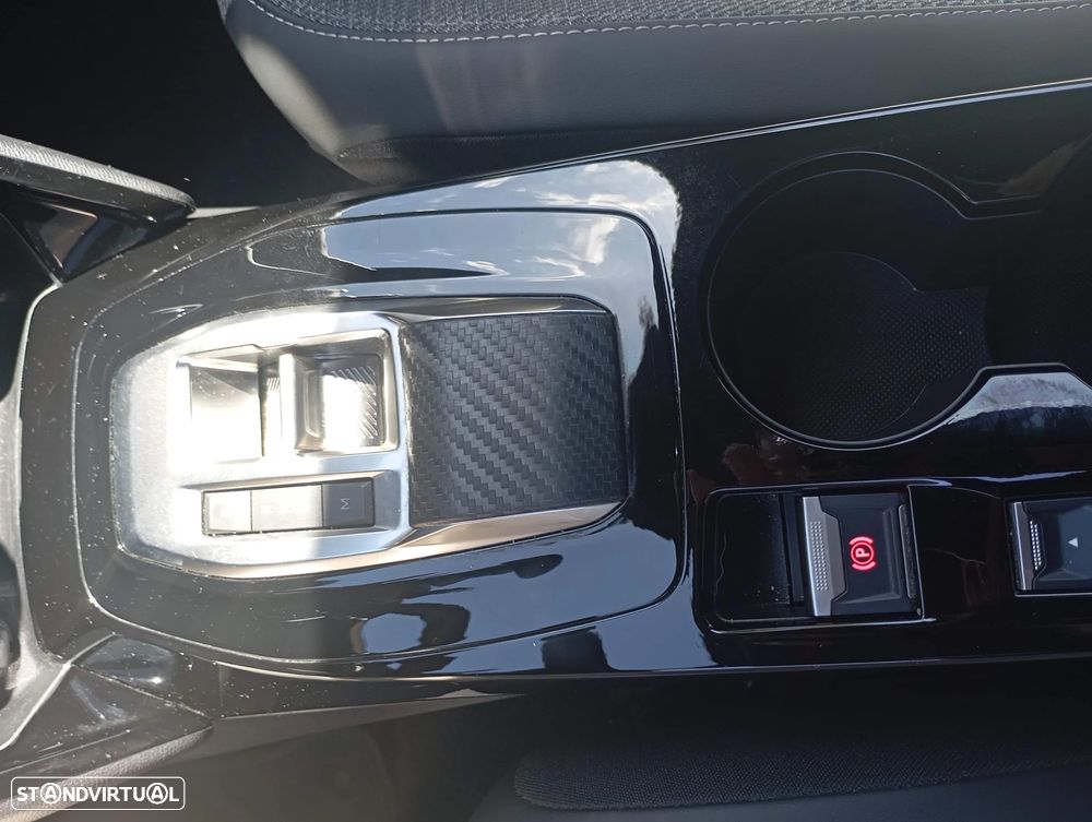 Peugeot 2008 1.2 Hybrid Allure e-DCS6 - 7