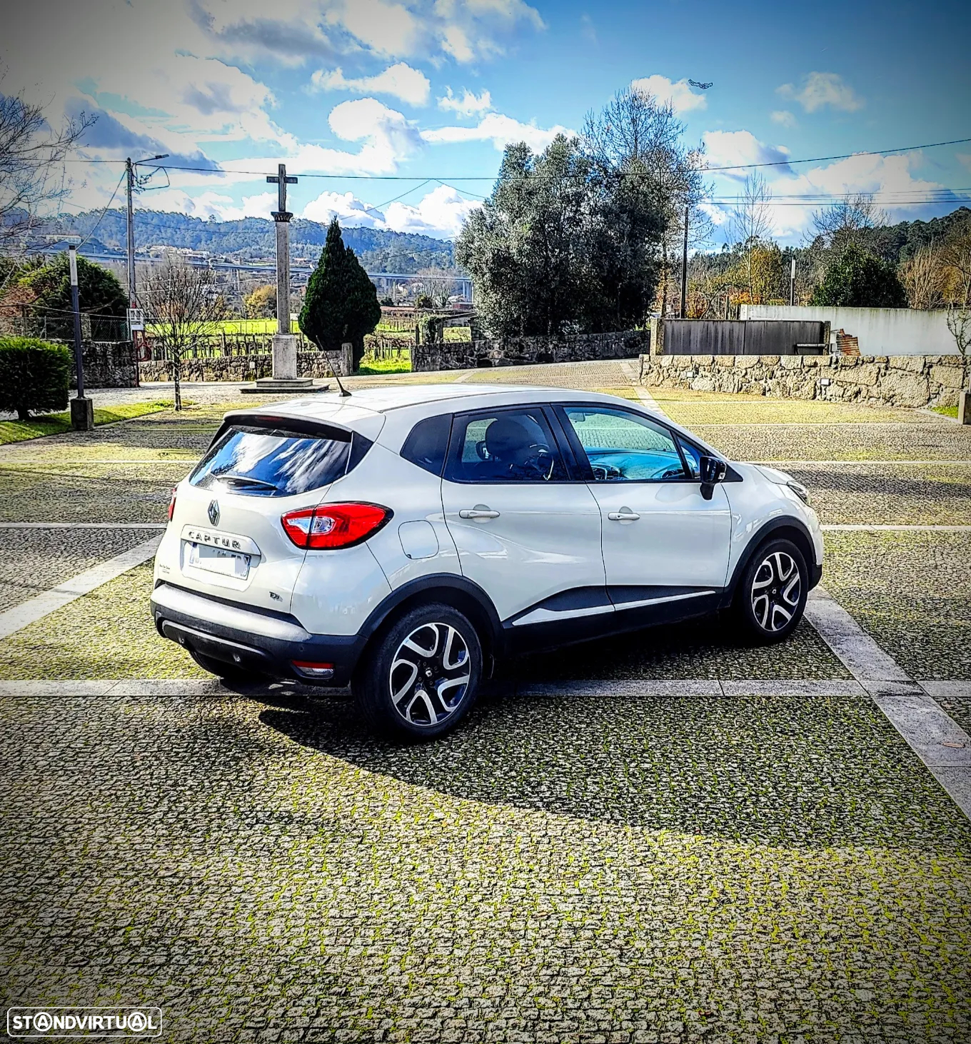 Renault Captur ENERGY TCe 120 EDC Luxe - 25