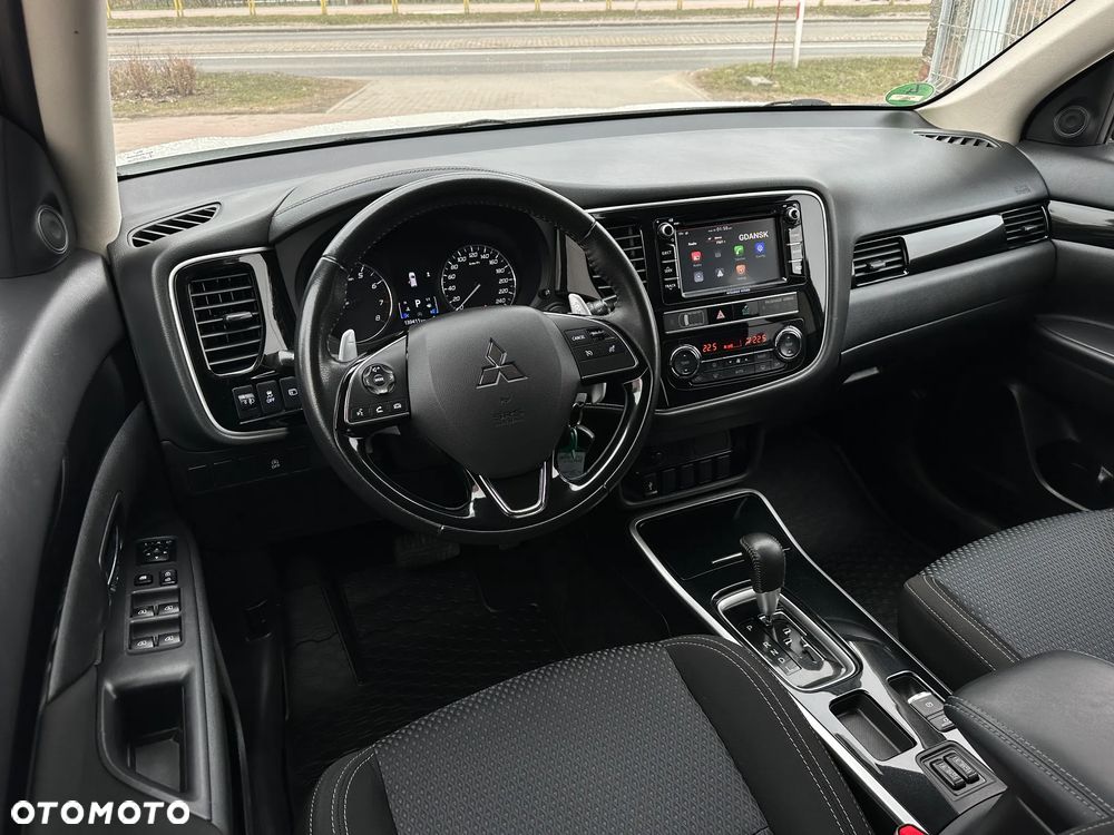 Mitsubishi Outlander 2.0 2WD CVT Diamant Edition+ - 9