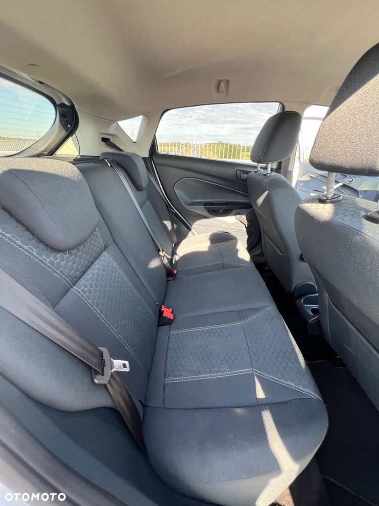 Ford Fiesta 1.25 Titanium EU5 - 11