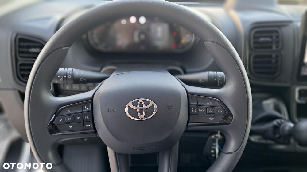Toyota Proace MAX - 18