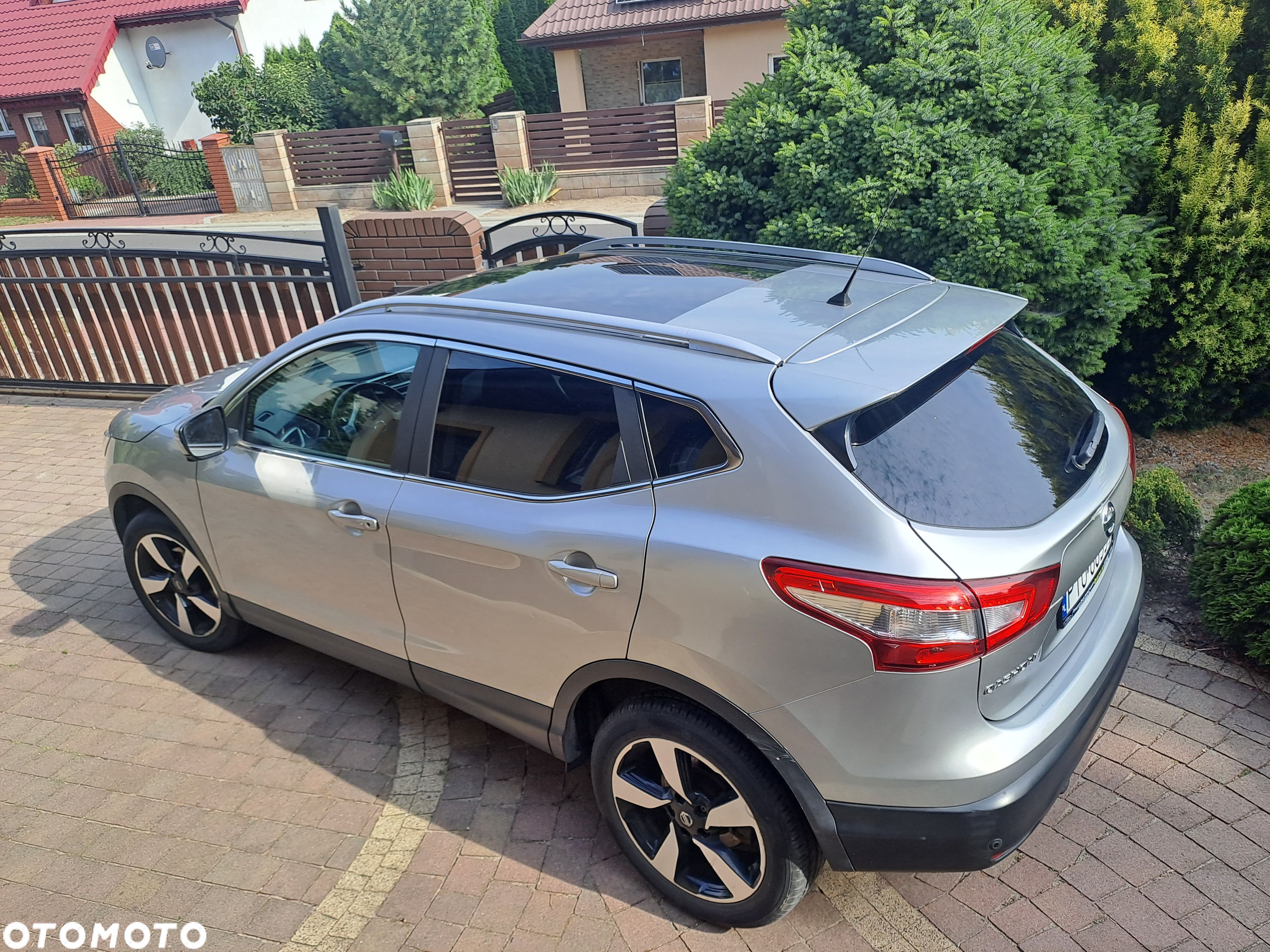 Nissan Qashqai 1.2 DIG-T N-Connecta - 1