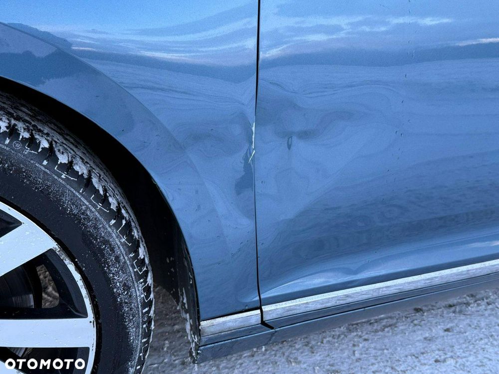 Volkswagen Passat - 11