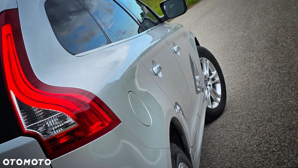 Volvo XC 60 T5 Geartronic Kinetic - 9