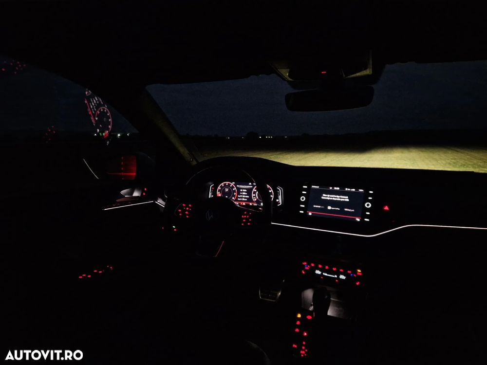 Volkswagen Polo 2.0 TSI DSG GTI - 4