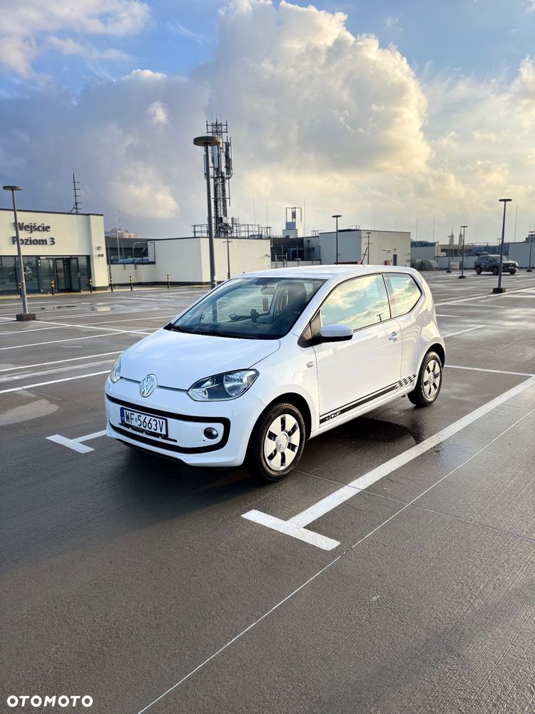 Volkswagen up! move - 3