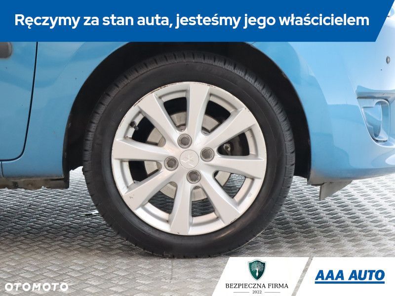 Mitsubishi Space Star - 16