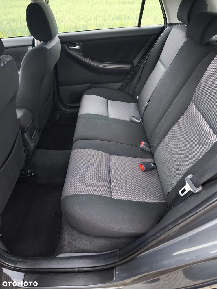 Toyota Corolla 1.4 VVT-i - 11