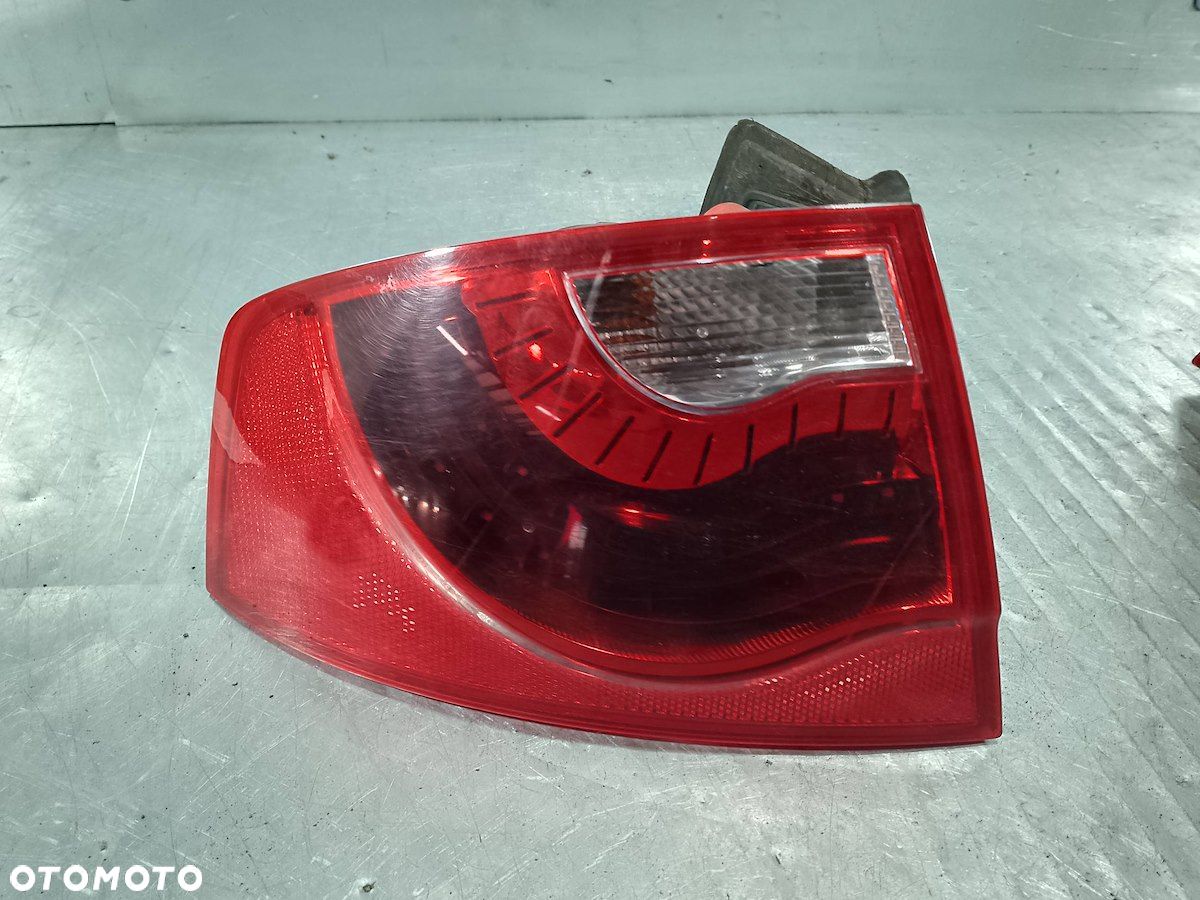 LAMPA TYLNA LEWA SEAT EXEO 3R5945095D SEDAN - 1