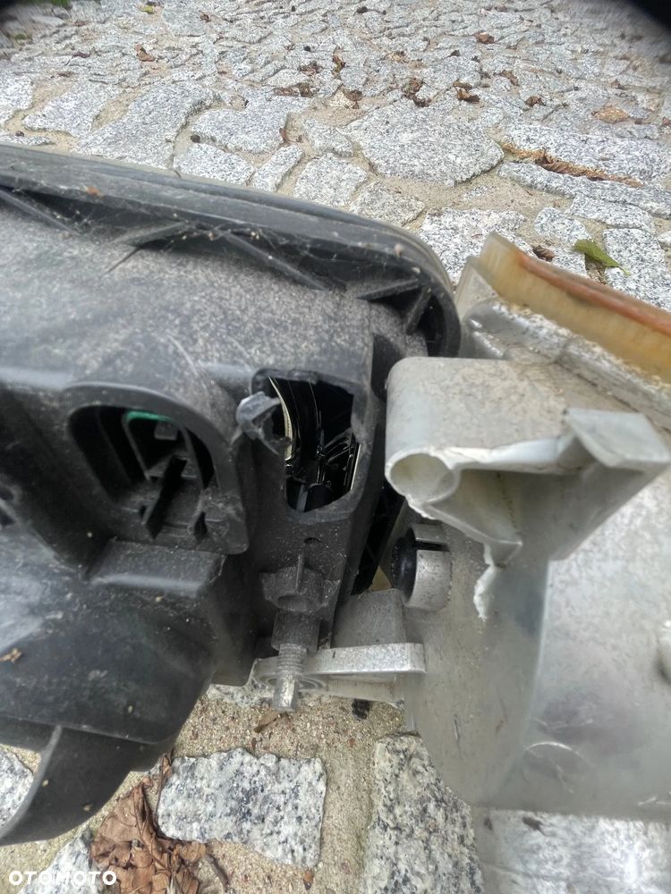 IVECO EUROCARGO STRALIS REFLEKTORY Z KIERUNKOWSKAZAMI - 5