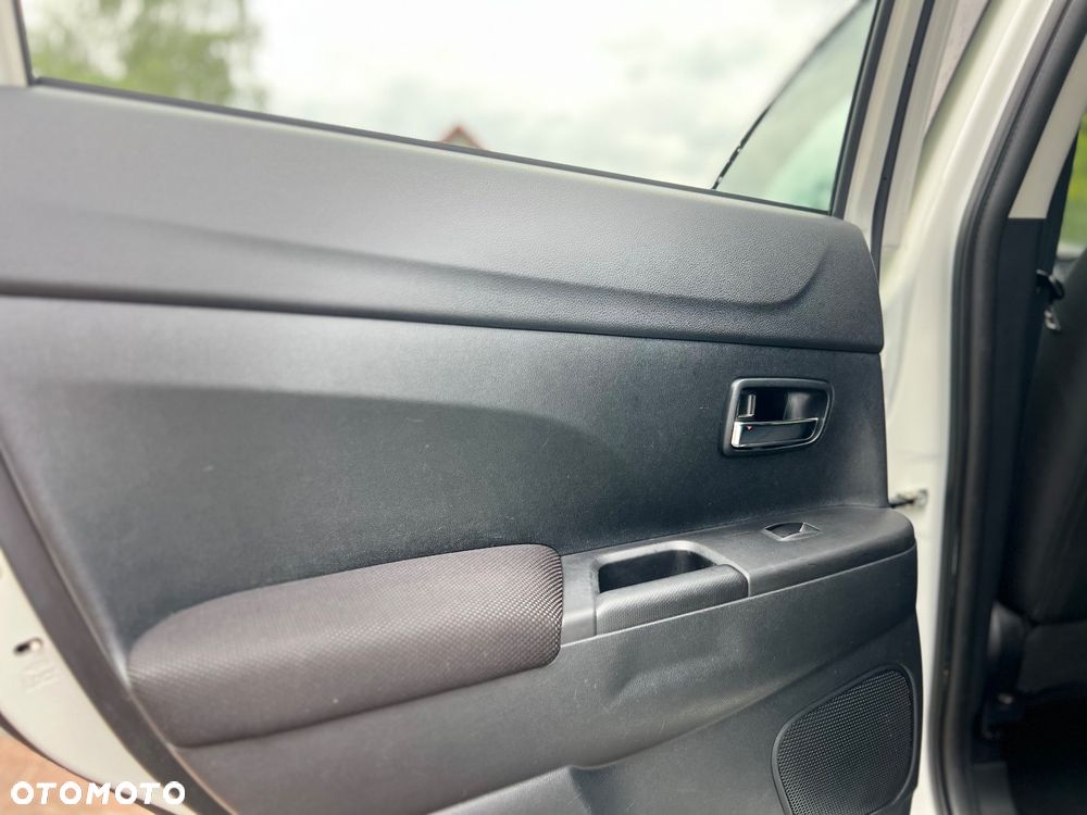 Mitsubishi ASX 1.6 2WD Comfort Edition - 24