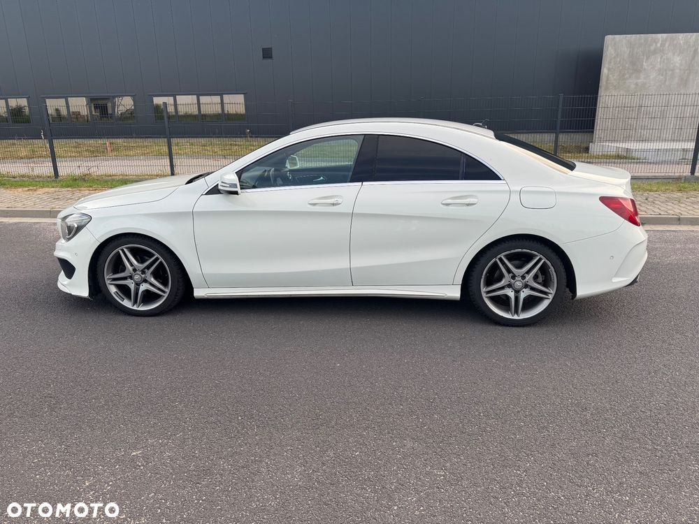 Mercedes-Benz CLA 200 7G-DCT AMG Line - 8