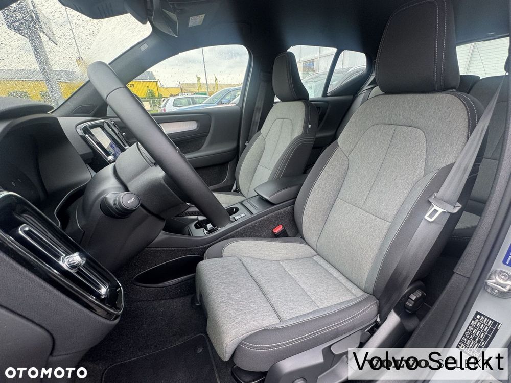 Volvo XC 40 - 24