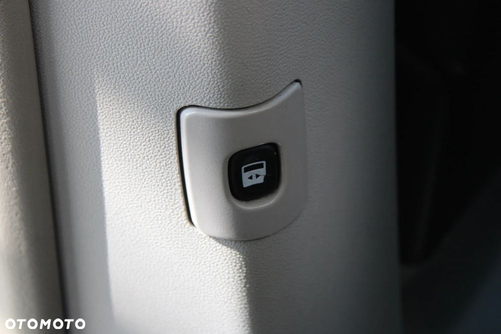 Chrysler Town & Country 3.6 Touring - 34