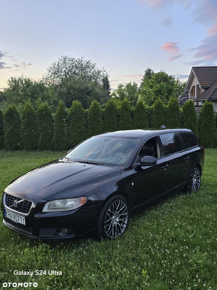 Volvo V70 - 1