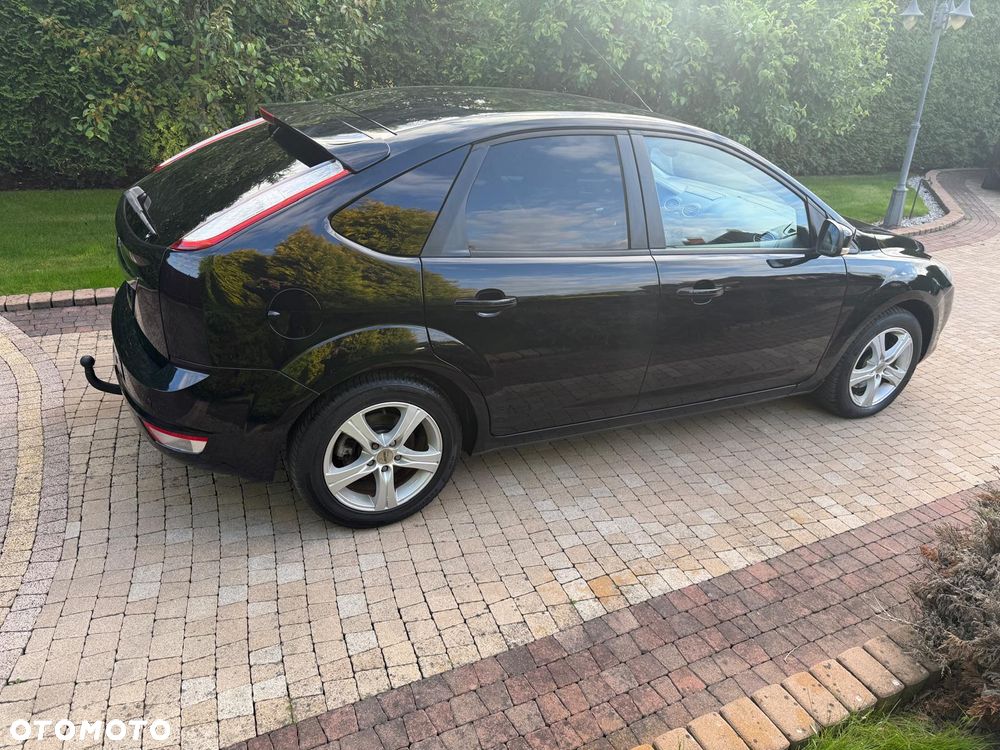 Ford Focus 2.0 Ghia - 3