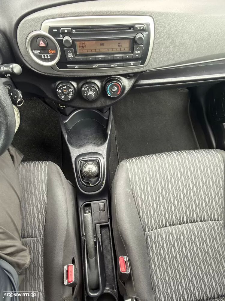 Toyota Yaris 1.4 D-4D Comfort - 20