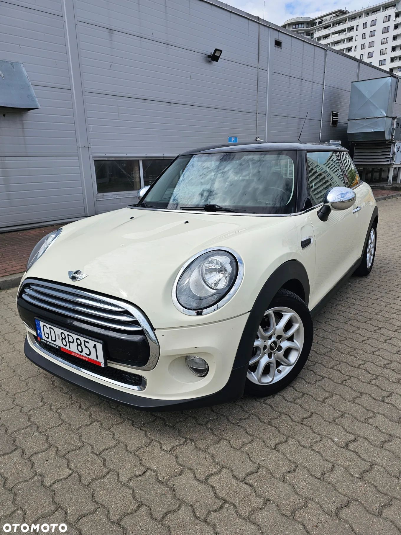 MINI Cooper Standard - 1
