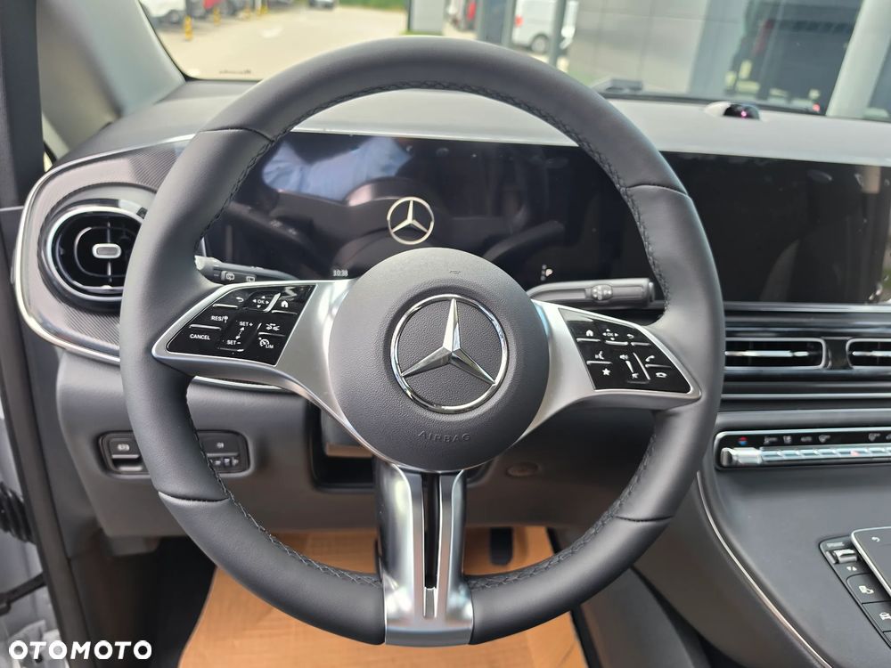 Mercedes-Benz Klasa V 220 d 9G-Tronic Style (d³ugi) - 24
