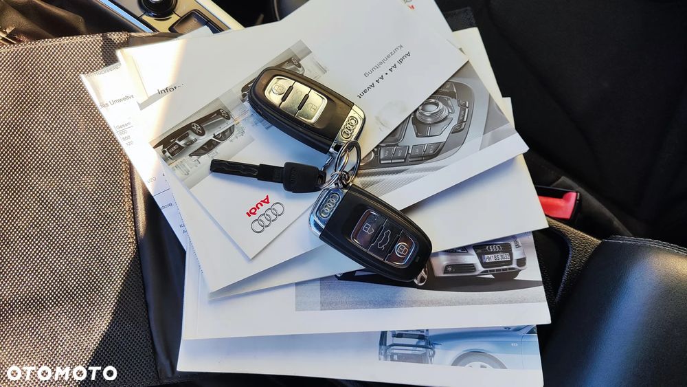 Audi A4 Avant 2.0 TFSI quattro S line Sportpaket - 12