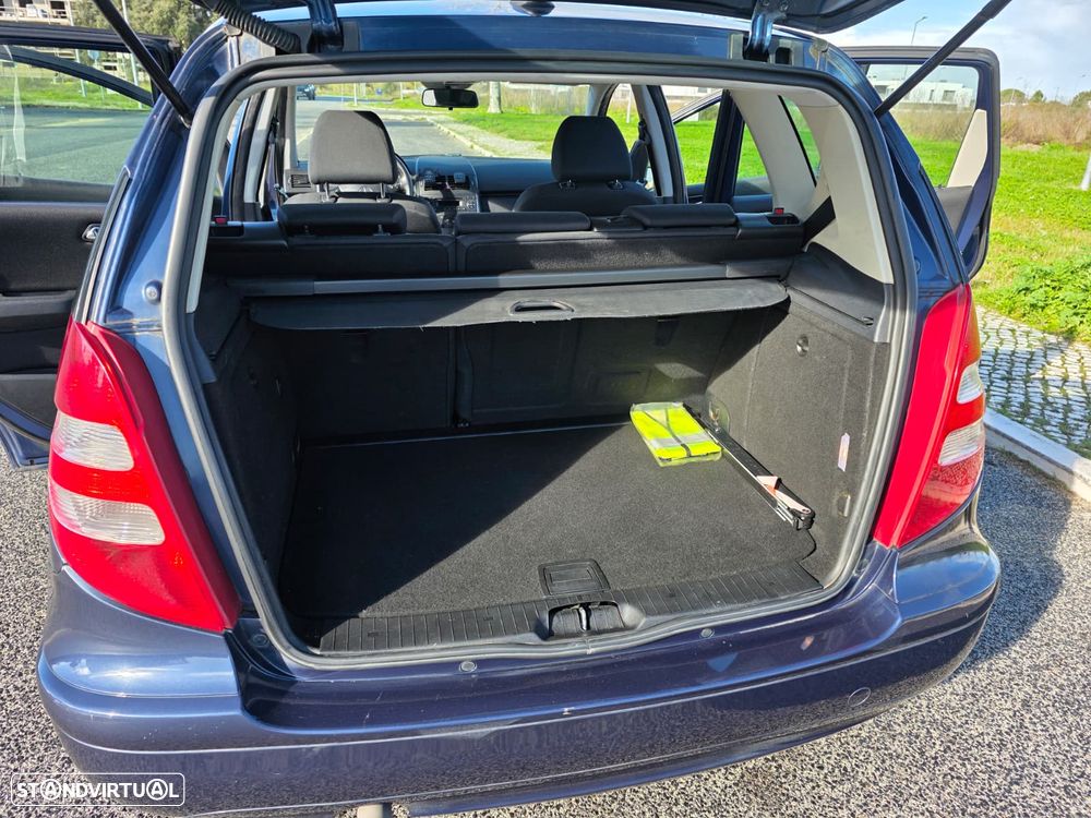 Mercedes-Benz A 150 Classic Automatic - 15