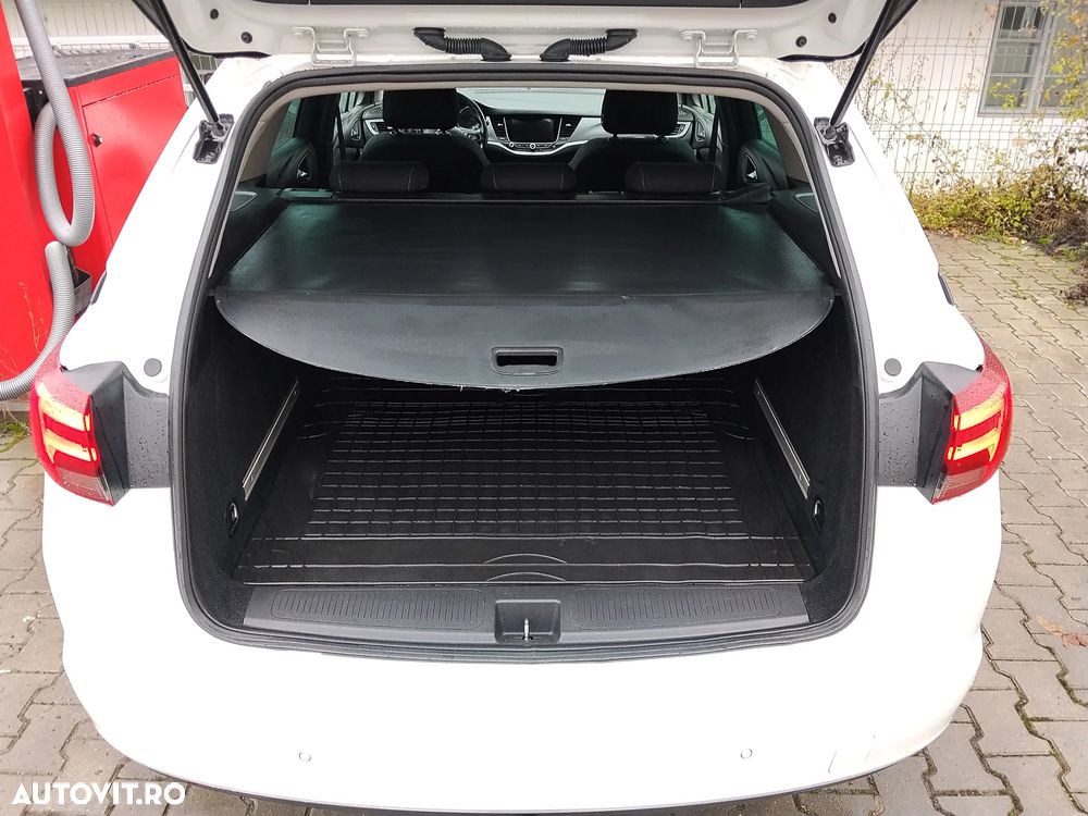 Opel Astra 1.6 D (CDTI) Start/Stop Sports Tourer Edition - 14