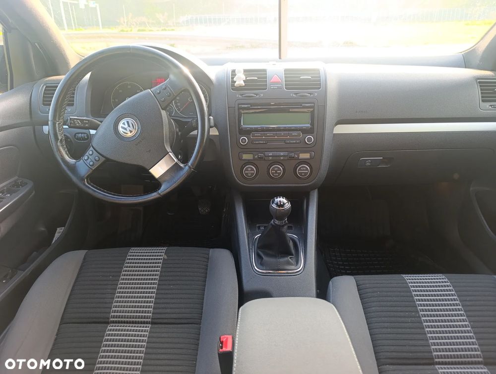 Volkswagen Golf 1.9 TDI DPF United BlueMotion - 8