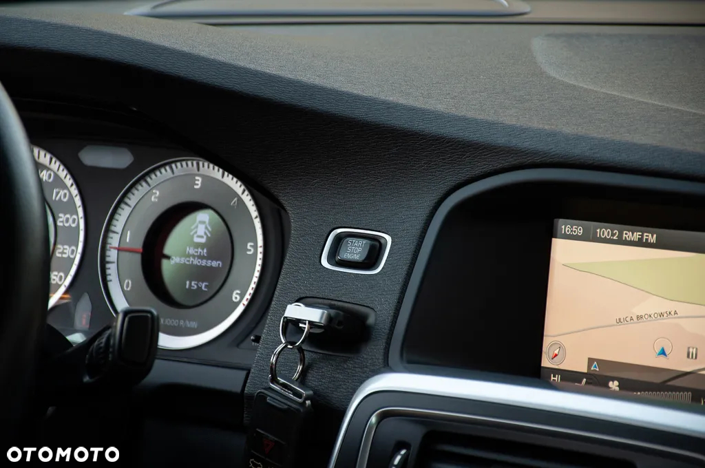 Volvo S60 - 19