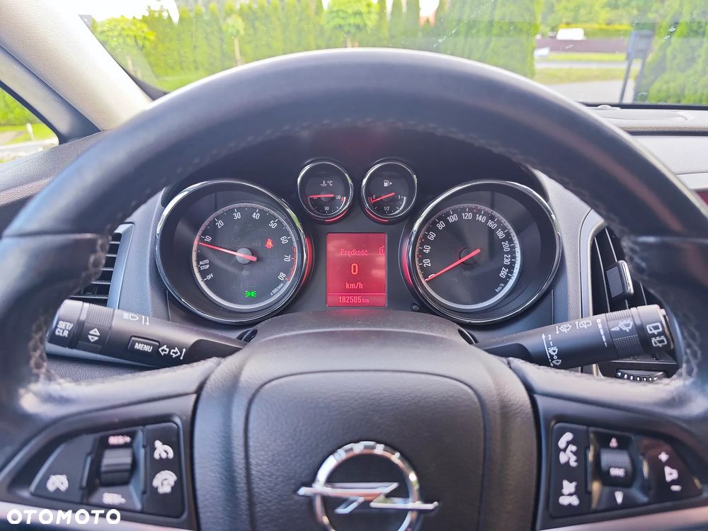 Opel Astra 1.4 Turbo - 13