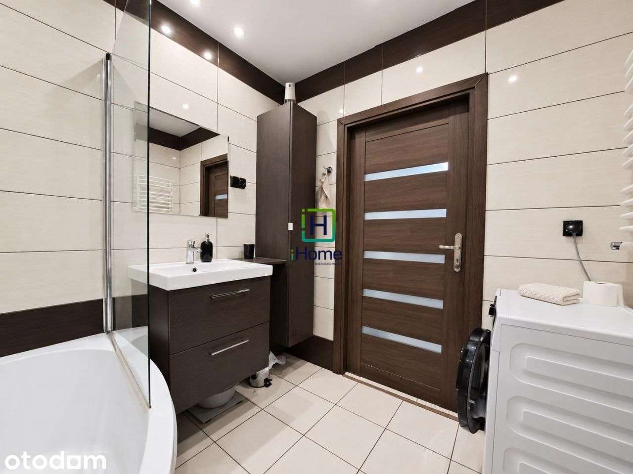 2 pokoje z balkonem i klimatyzacją | 41 m²